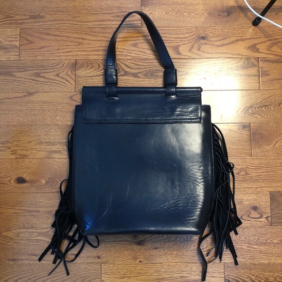 Black Gepherrini Handbag Designer bag with Fringes - Picture 9 of 12